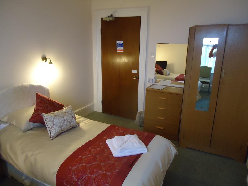 Abbey Court Hotel Torquay Δωμάτιο φωτογραφία