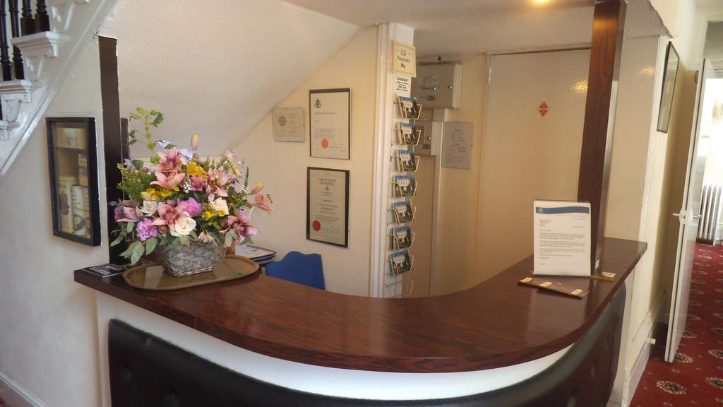 Abbey Court Hotel Torquay Εξωτερικό φωτογραφία